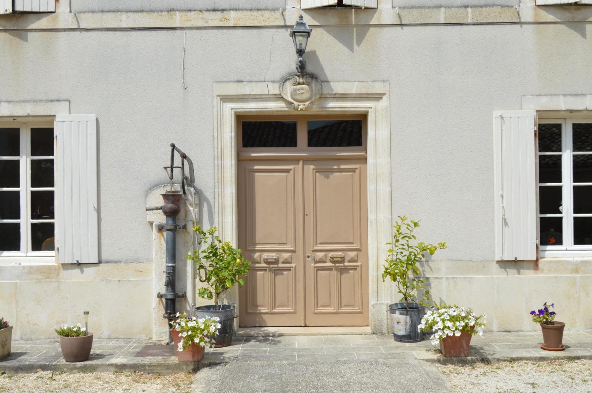 La Vieille Distillerie Le Tâtre 외부 사진